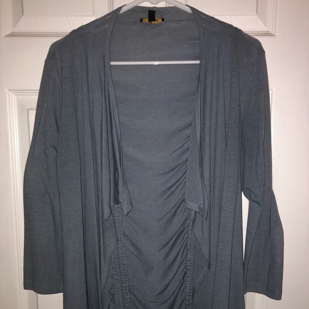 Very soft ruffled cardigan